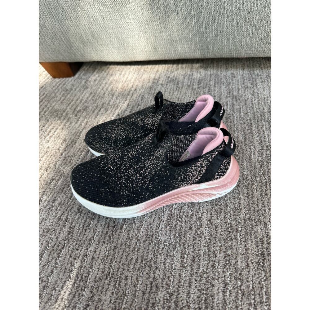 Girls Skechers Slip On Sneakers